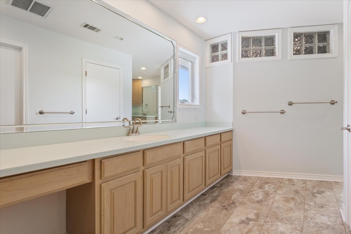 150 County Road 1604 Clifton TX 76634
