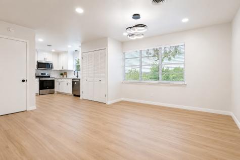 1409 Autumn Leaves Trail Dallas TX 75241