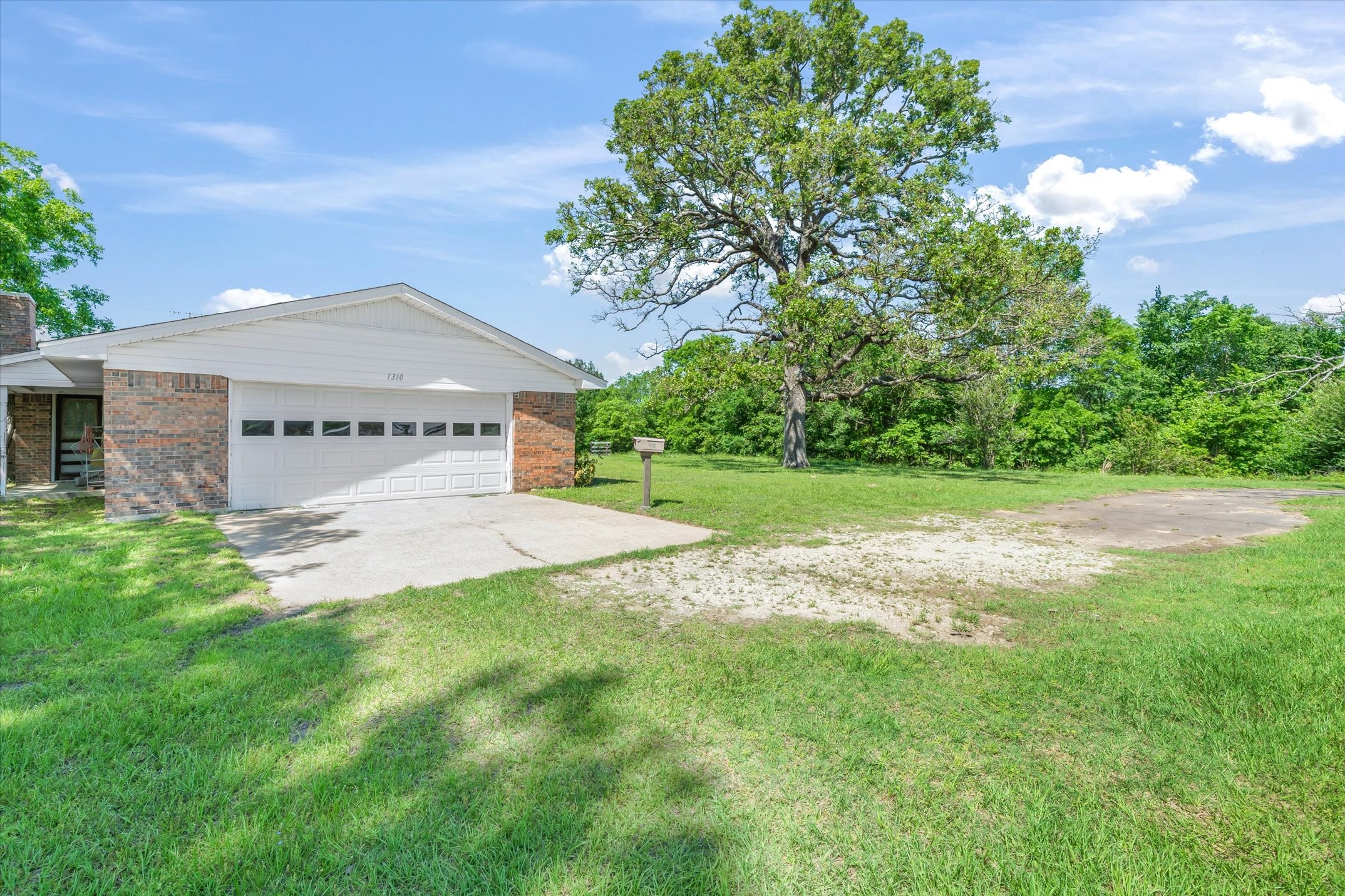 1310 Vz County Road 2135 Canton TX 75103