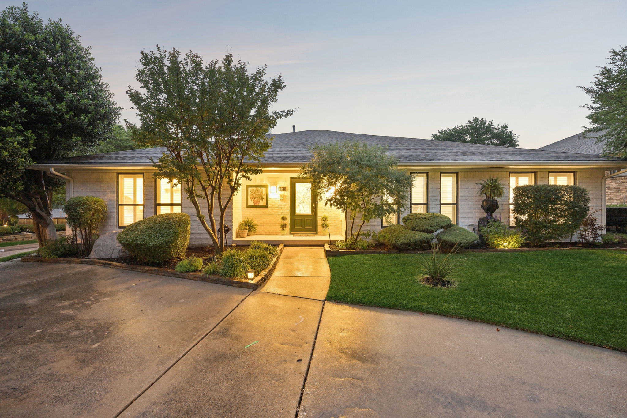8721 Lacrosse Drive Dallas TX 75231