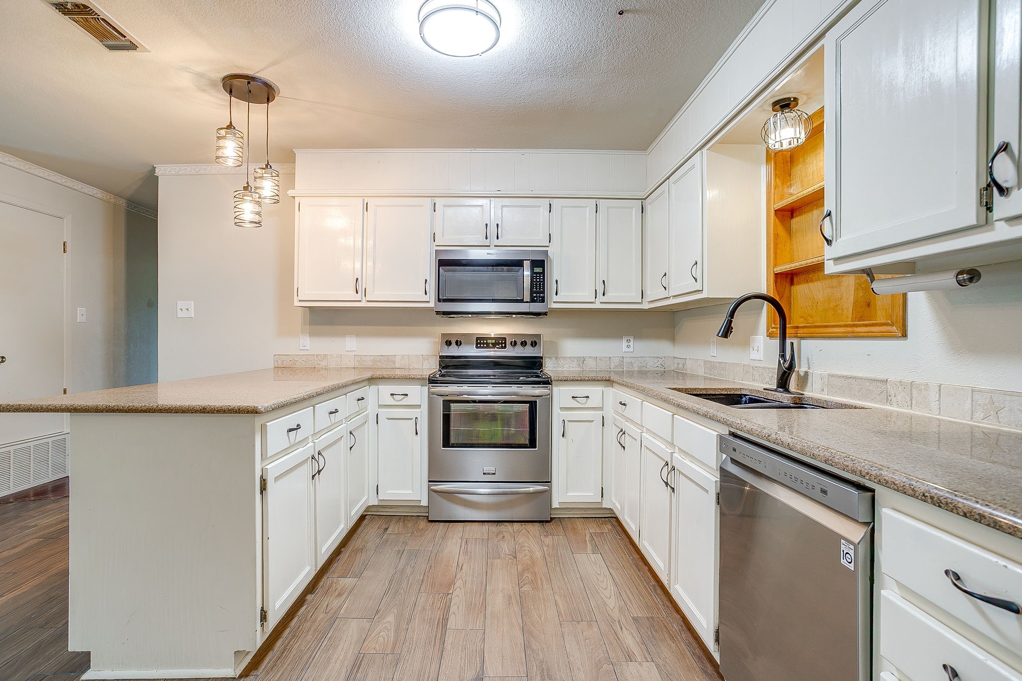 709 N Avenue B Springtown TX 76082