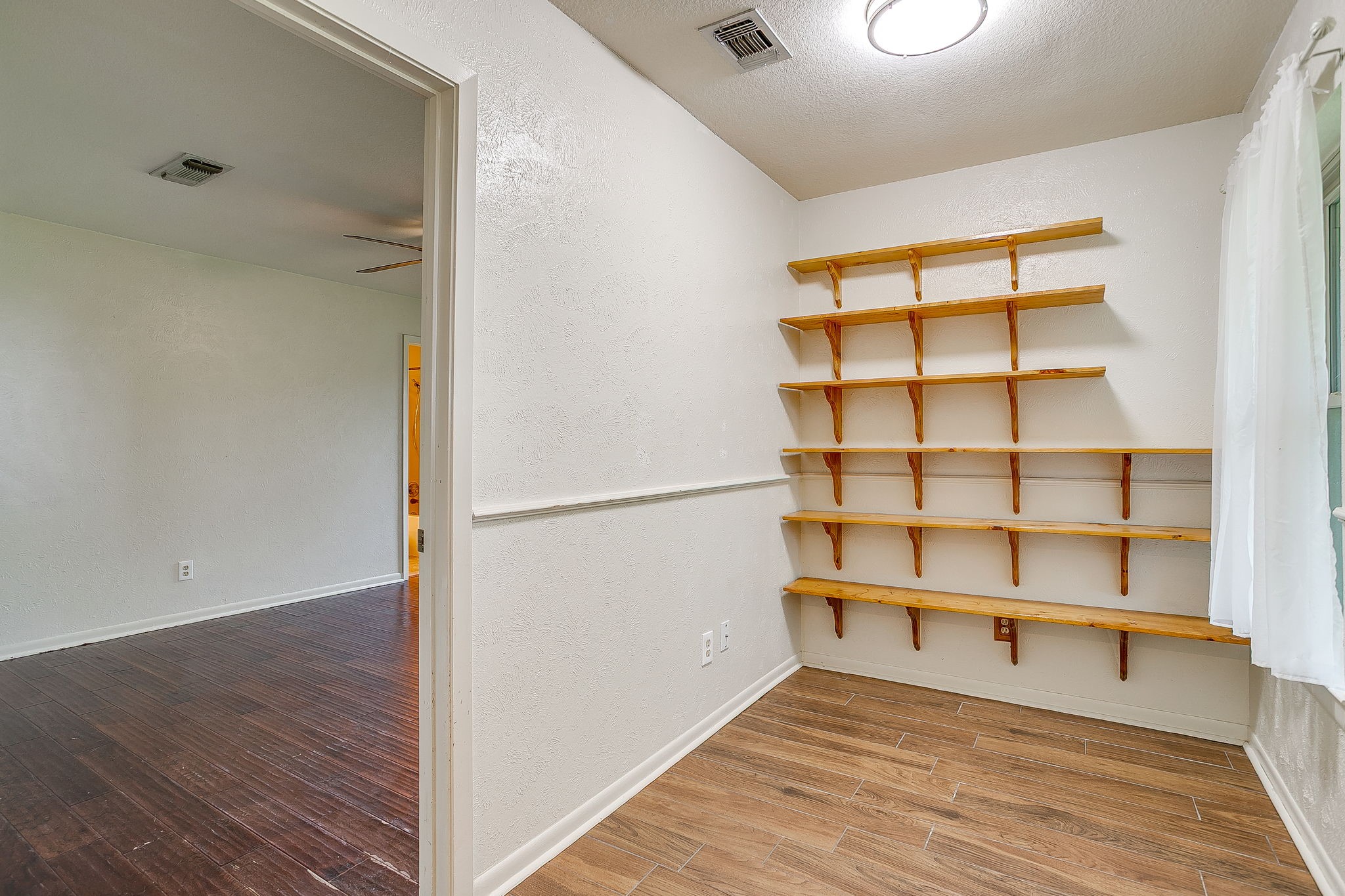 709 N Avenue B Springtown TX 76082