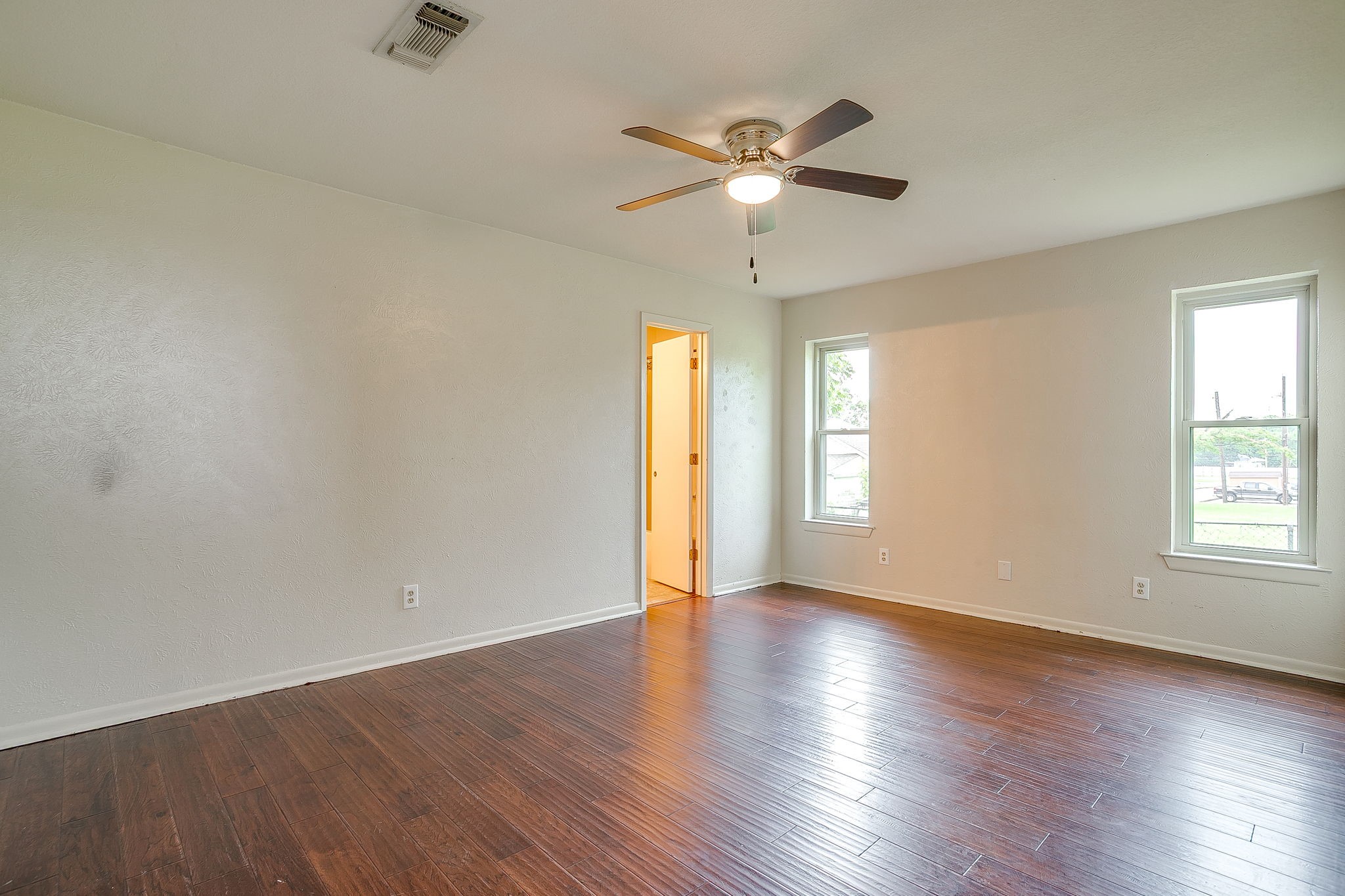 709 N Avenue B Springtown TX 76082