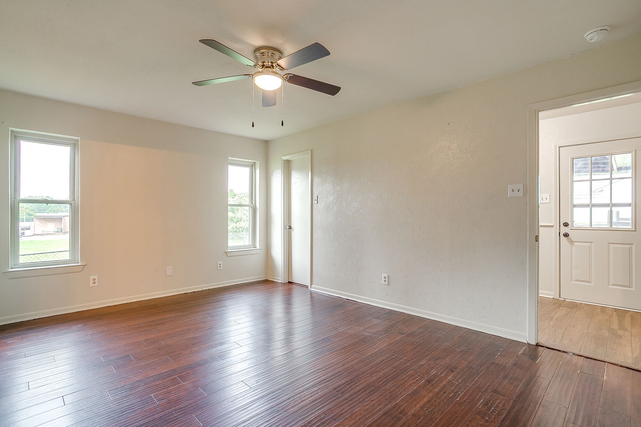 709 N Avenue B Springtown TX 76082