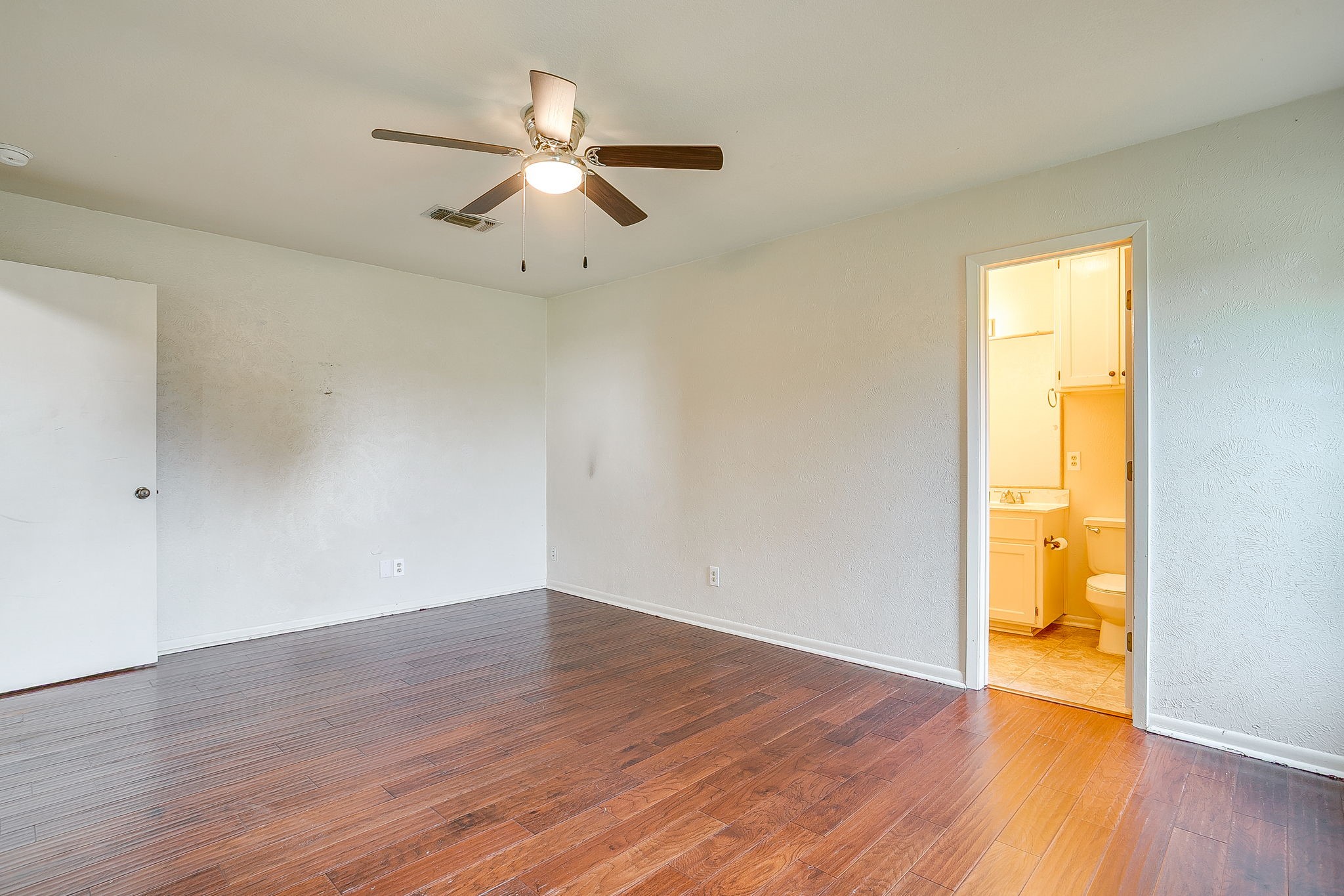 709 N Avenue B Springtown TX 76082