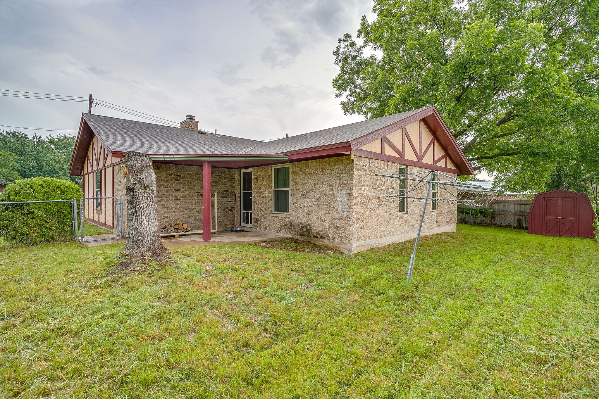 709 N Avenue B Springtown TX 76082