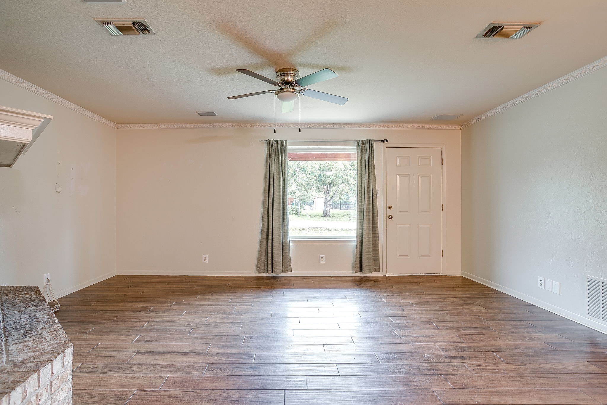709 N Avenue B Springtown TX 76082
