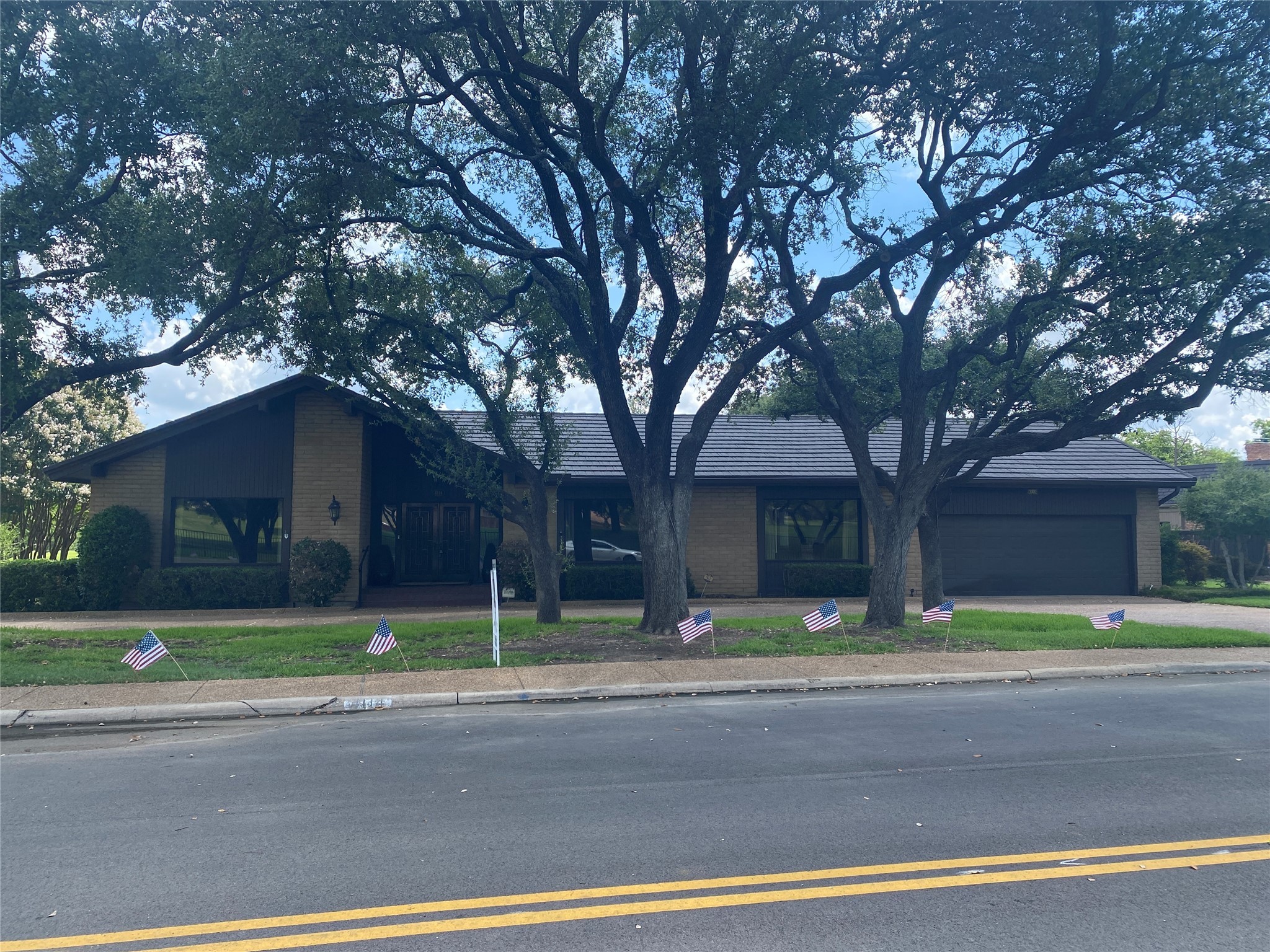 4114 Wingren Drive Irving TX 75062