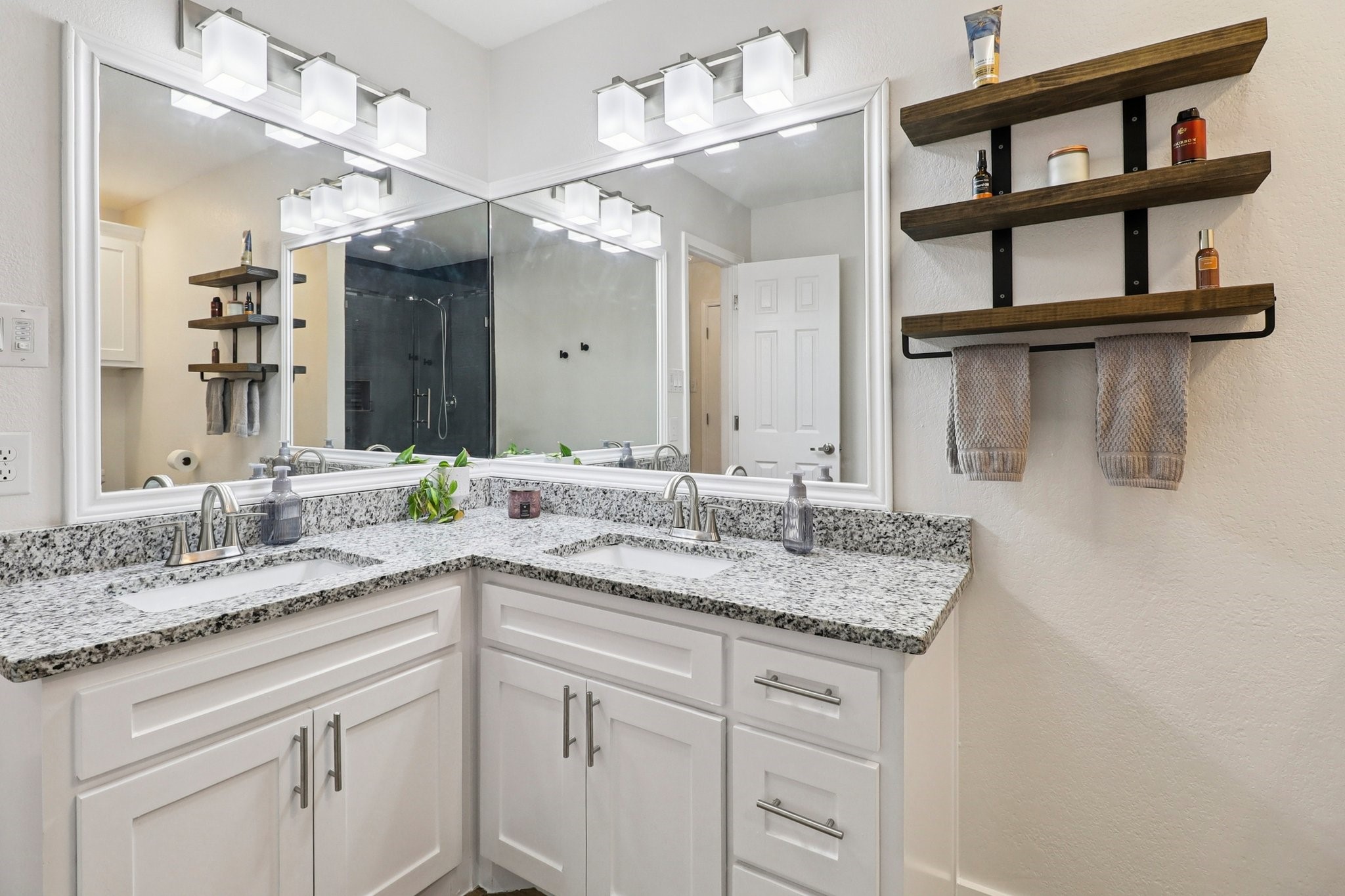1003 Meridith Drive Terrell TX 75160