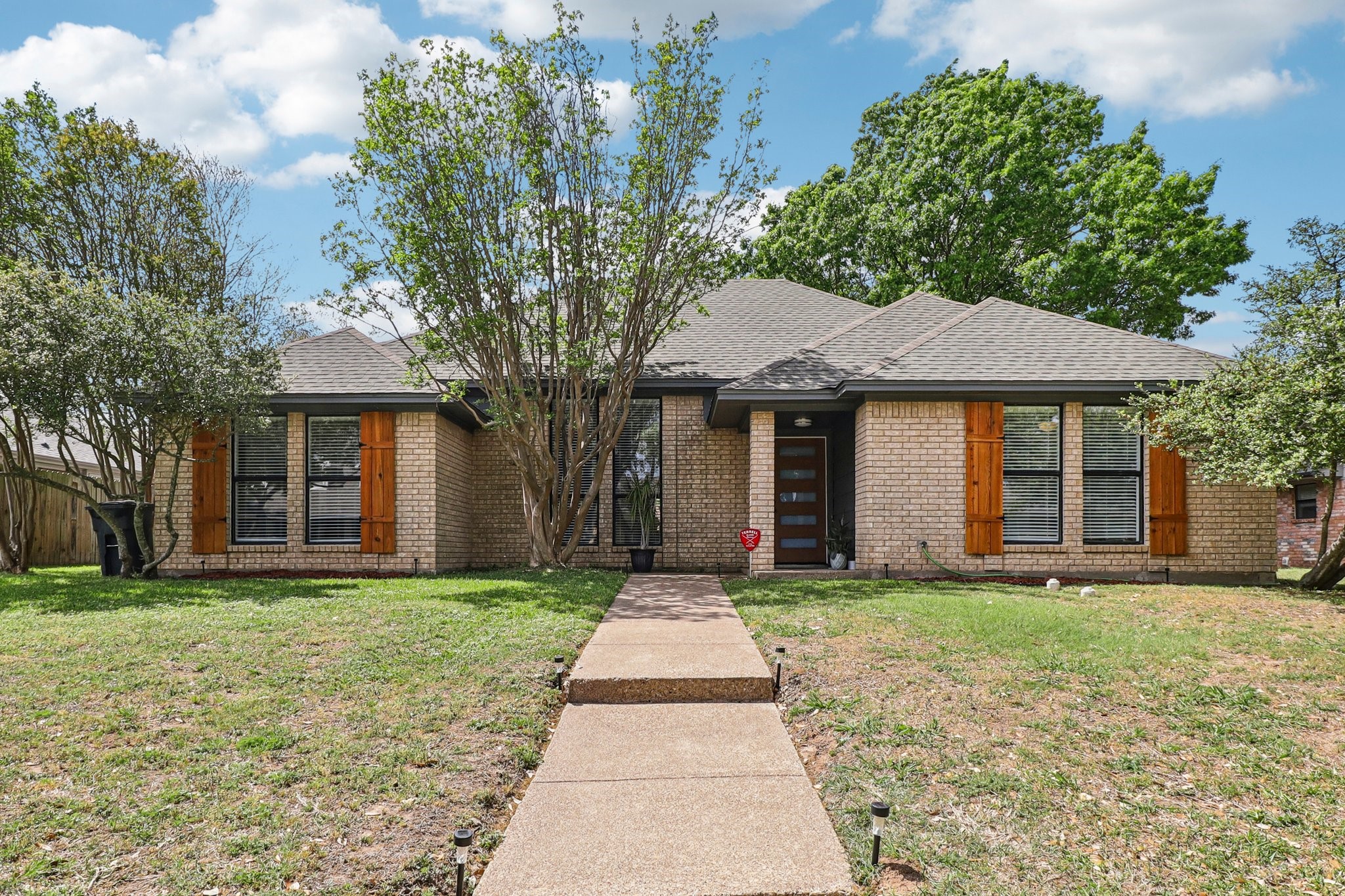 1003 Meridith Drive Terrell TX 75160