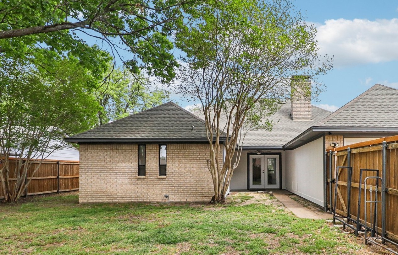 1003 Meridith Drive Terrell TX 75160