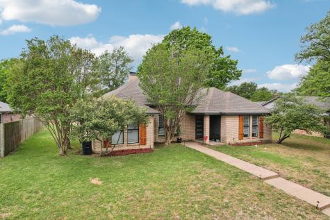 1003 Meridith Drive Terrell TX 75160