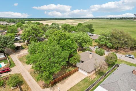 1003 Meridith Drive Terrell TX 75160