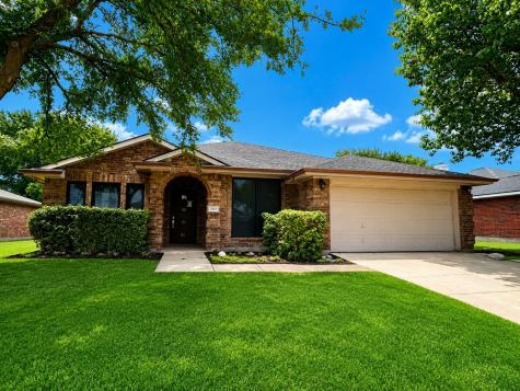 7305 Travelers Crossing Rowlett TX 75089