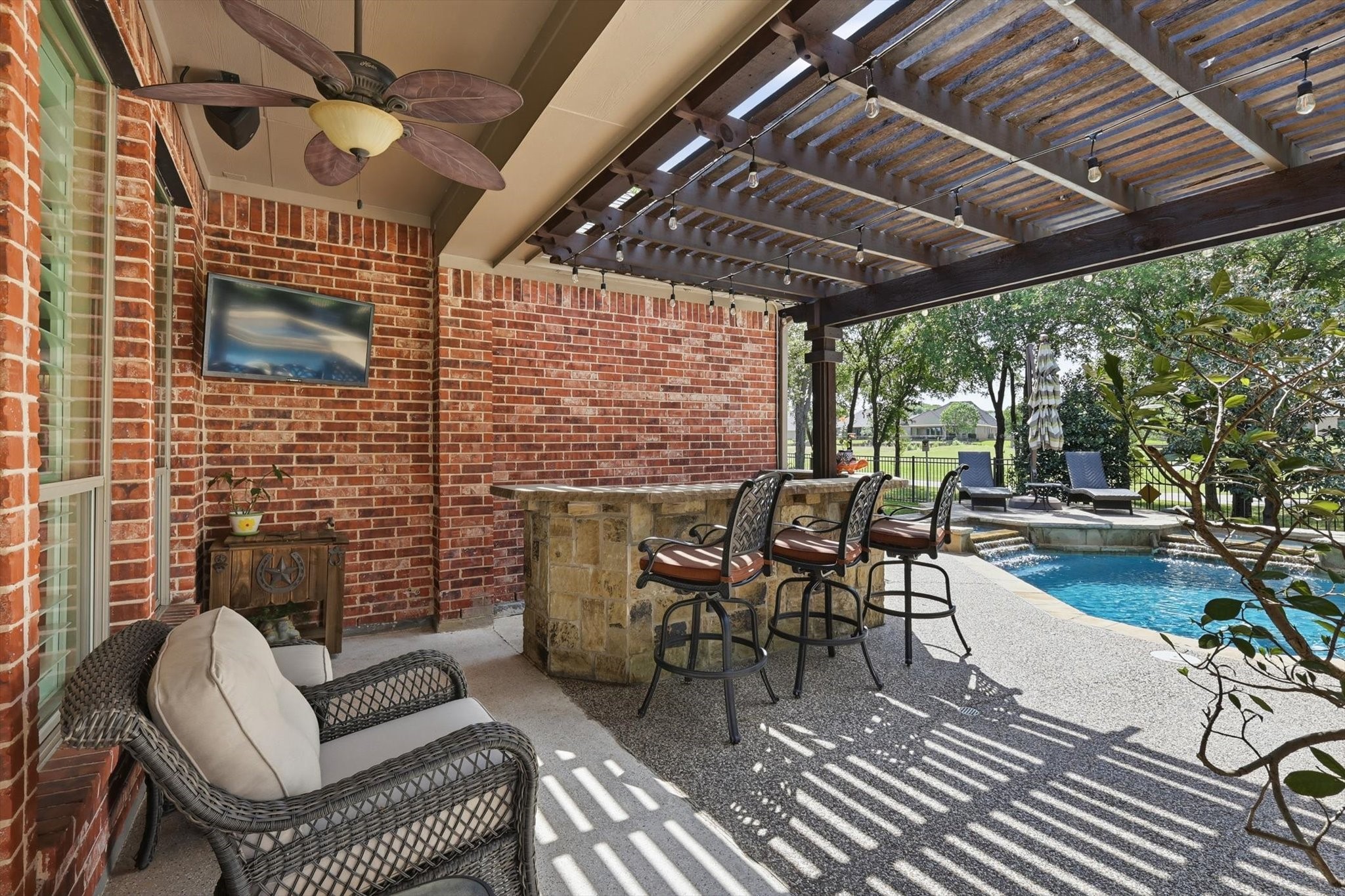 8980 Crockett Drive Lantana TX 76226