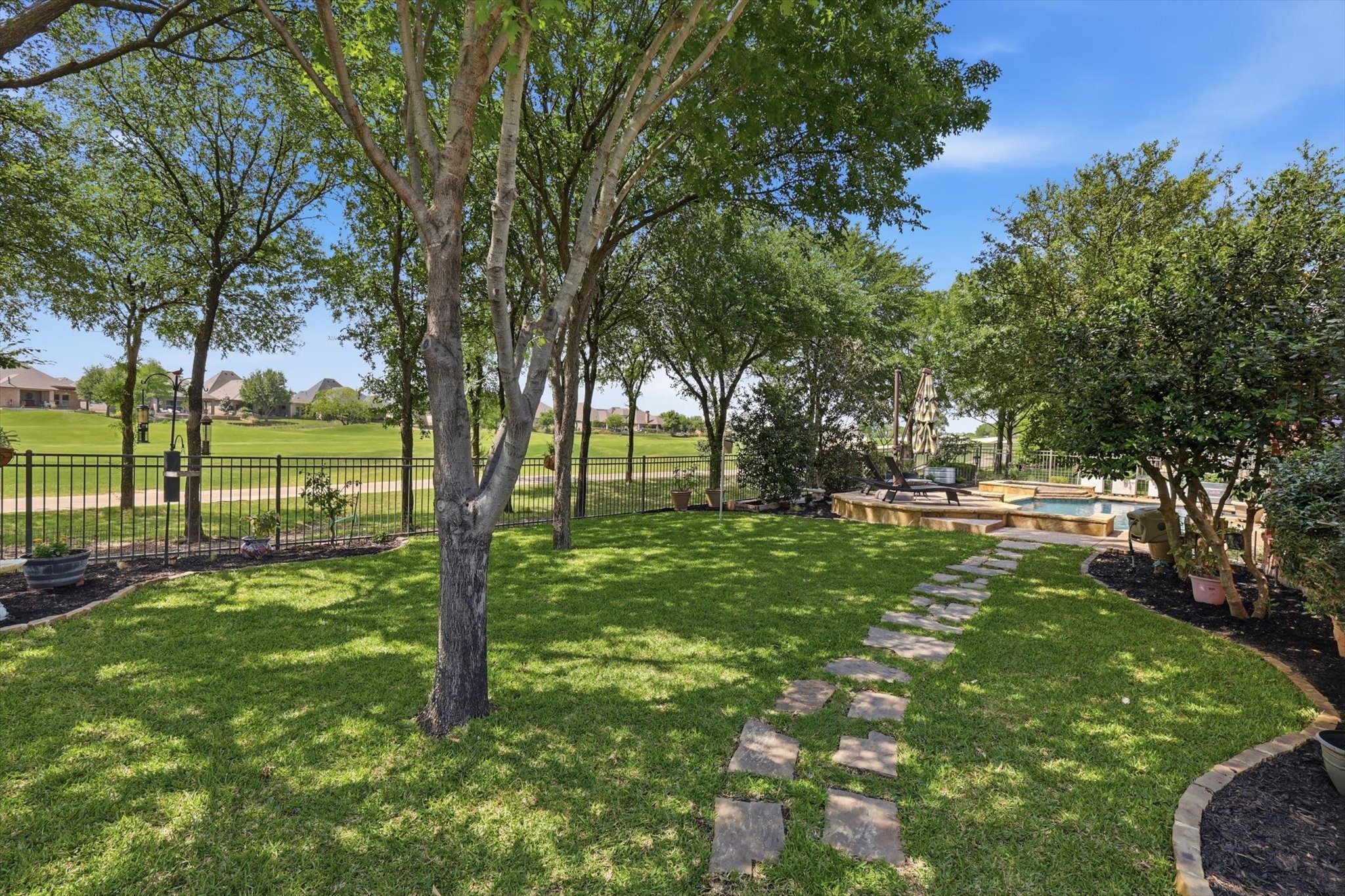 8980 Crockett Drive Lantana TX 76226