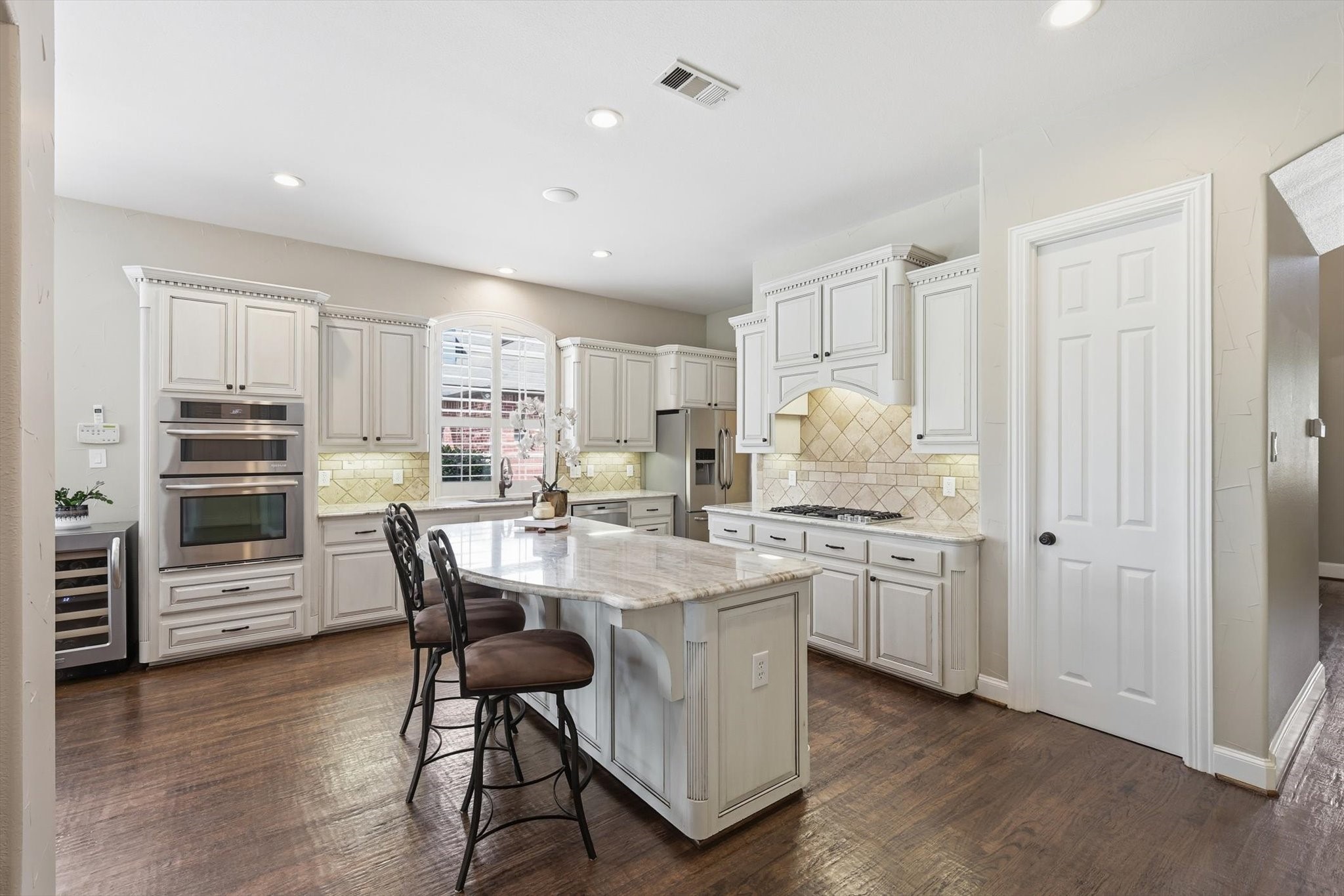 8980 Crockett Drive Lantana TX 76226