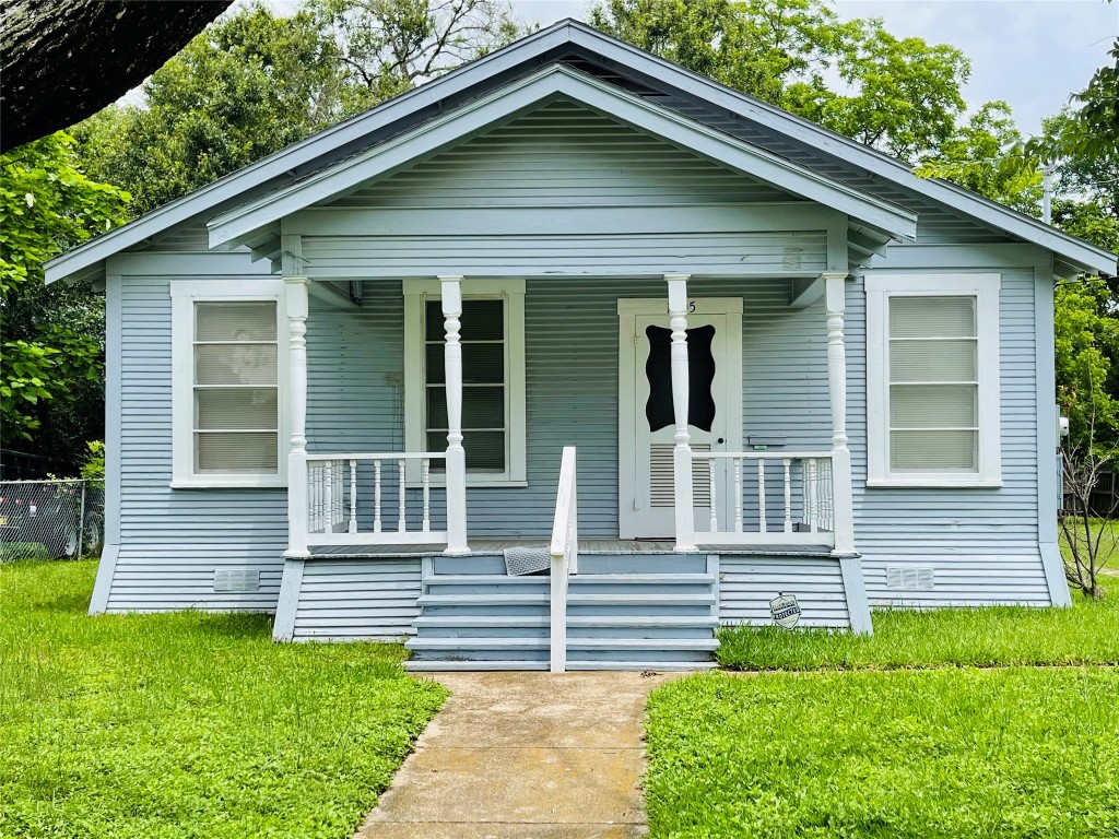 1005 N 20th Street Corsicana TX 75110