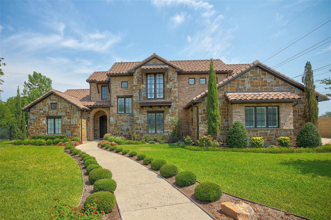 8500 Tierra Court Benbrook TX 76126