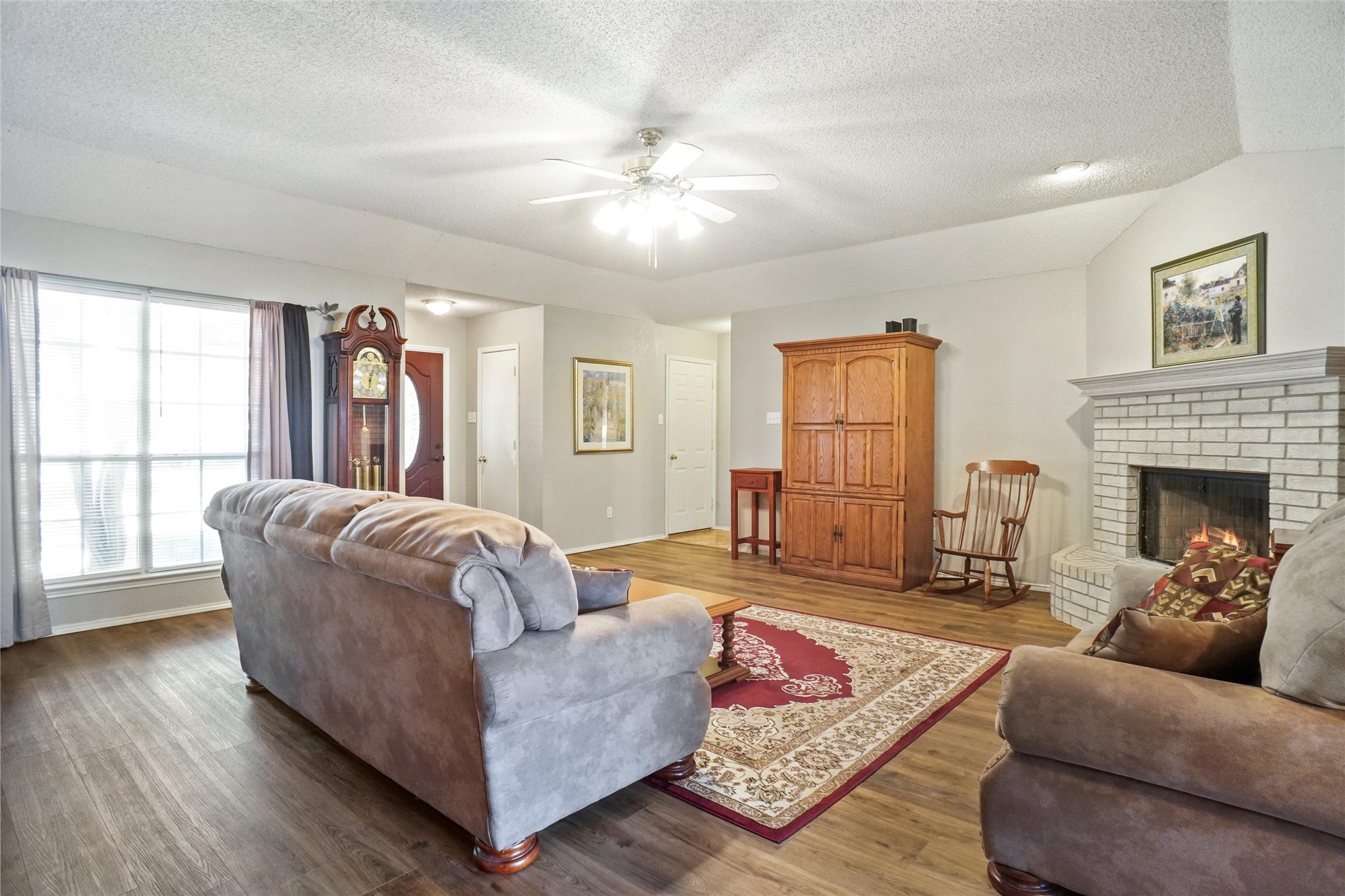 1116 Shadow Ridge Drive Azle TX 76020