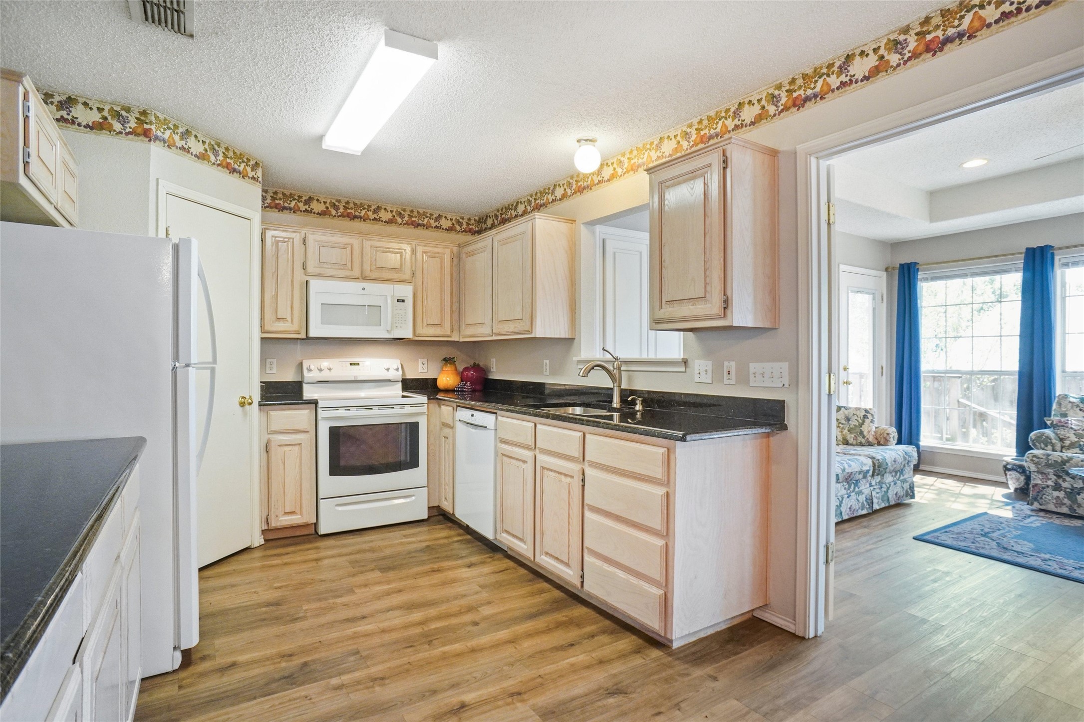 1116 Shadow Ridge Drive Azle TX 76020