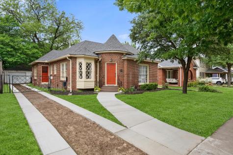 2220 5th Avenue Fort Worth TX 76110