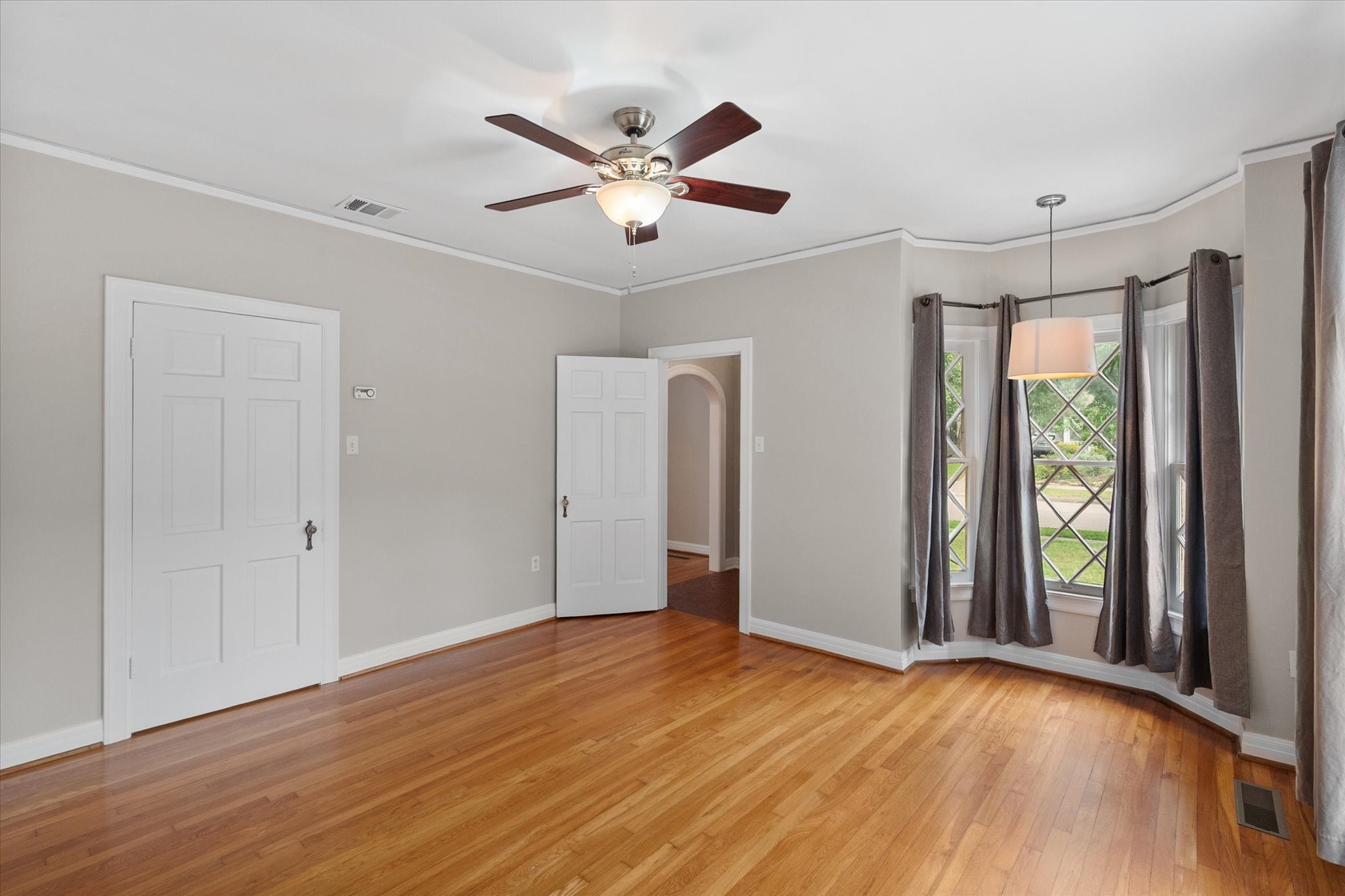 2220 5th Avenue Fort Worth TX 76110