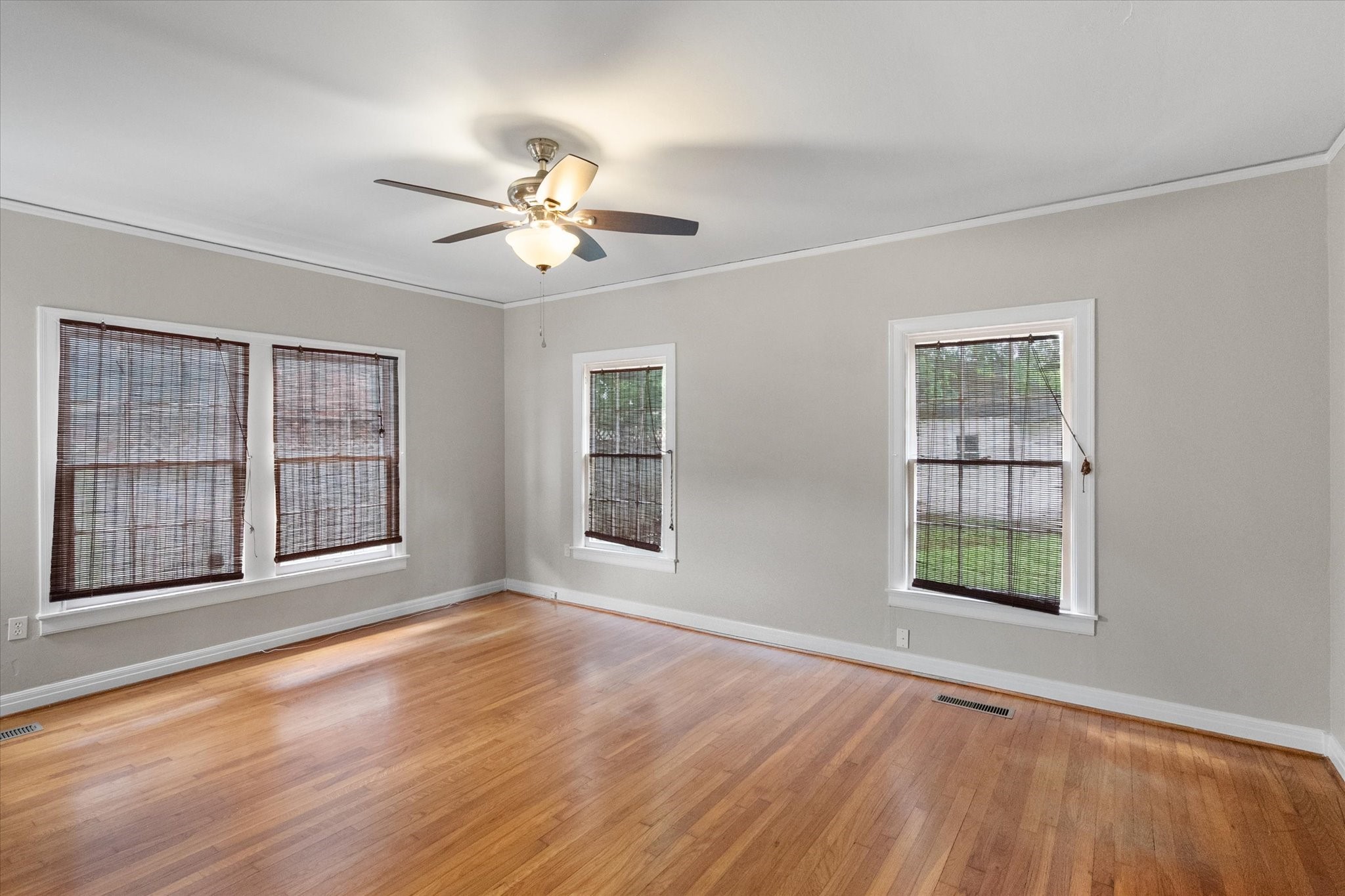 2220 5th Avenue Fort Worth TX 76110
