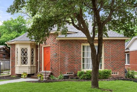 2220 5th Avenue Fort Worth TX 76110