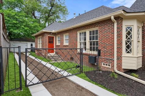 2220 5th Avenue Fort Worth TX 76110