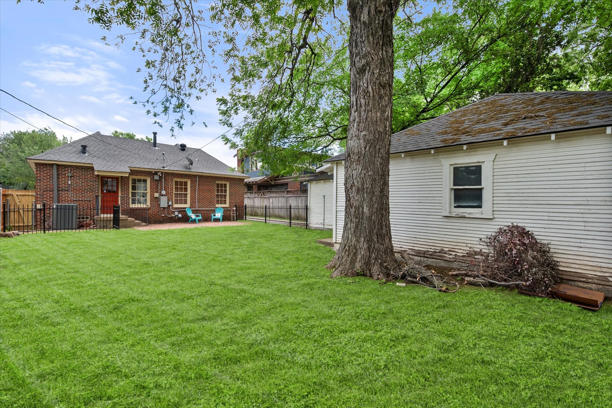 2220 5th Avenue Fort Worth TX 76110