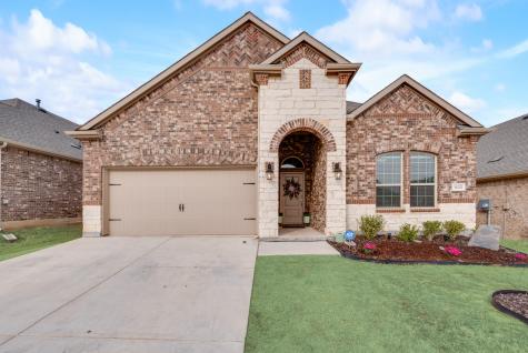11221 Summer Rain Boulevard Aubrey TX 76227