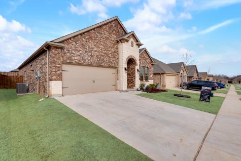 11221 Summer Rain Boulevard Aubrey TX 76227