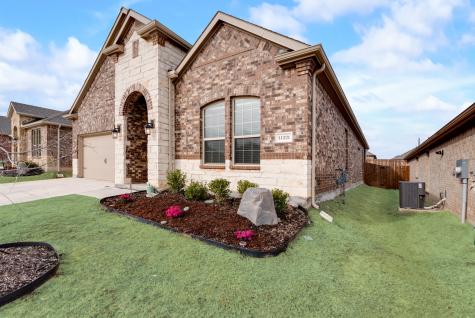 11221 Summer Rain Boulevard Aubrey TX 76227