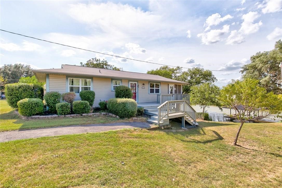 2004 Long Creek Court Granbury TX 76049