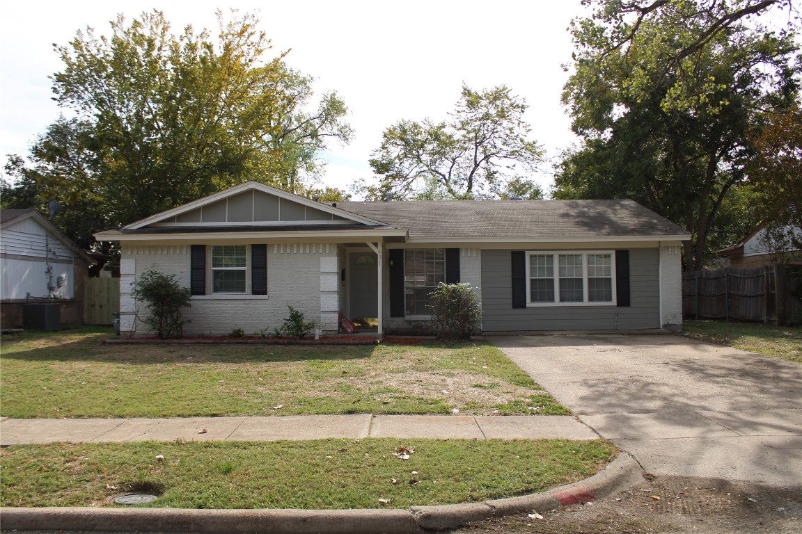 401 W Dorris Drive Grand Prairie TX 75051
