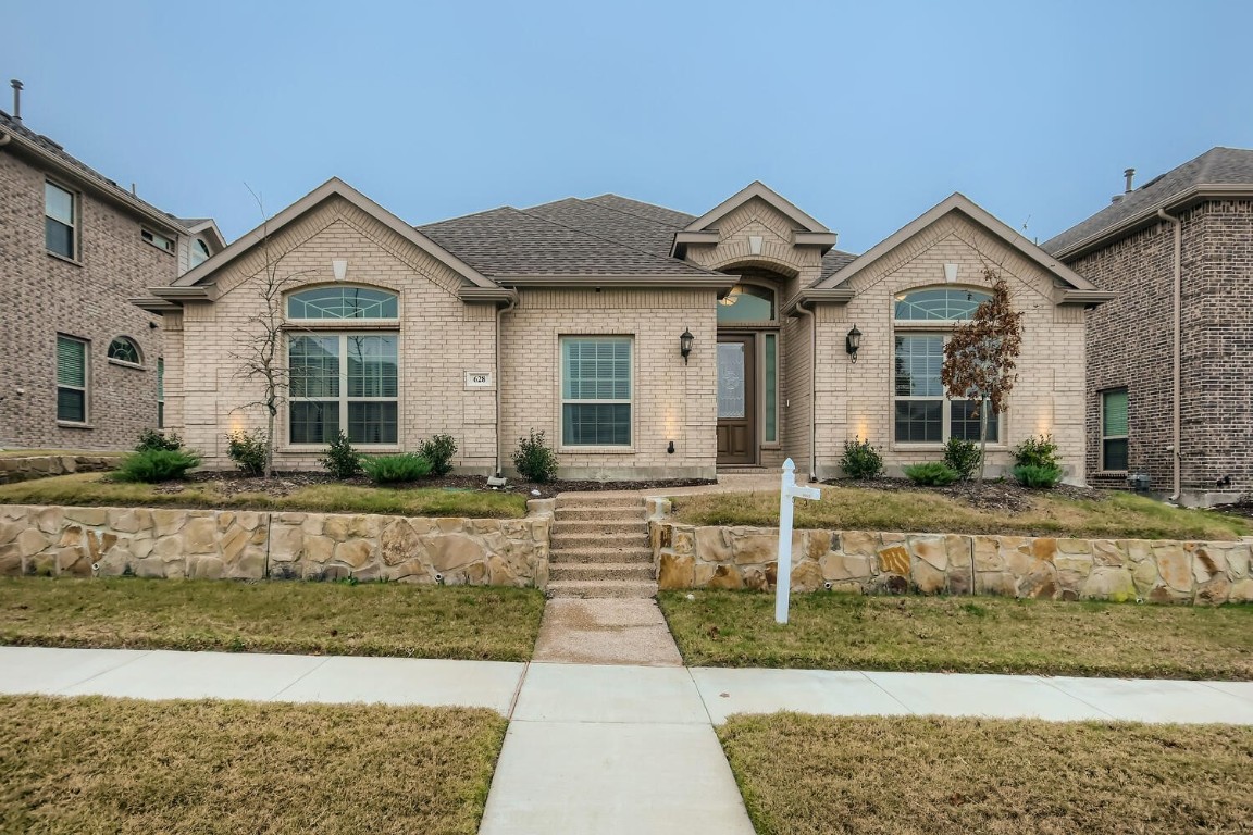 628 Castle Street Desoto TX 75115
