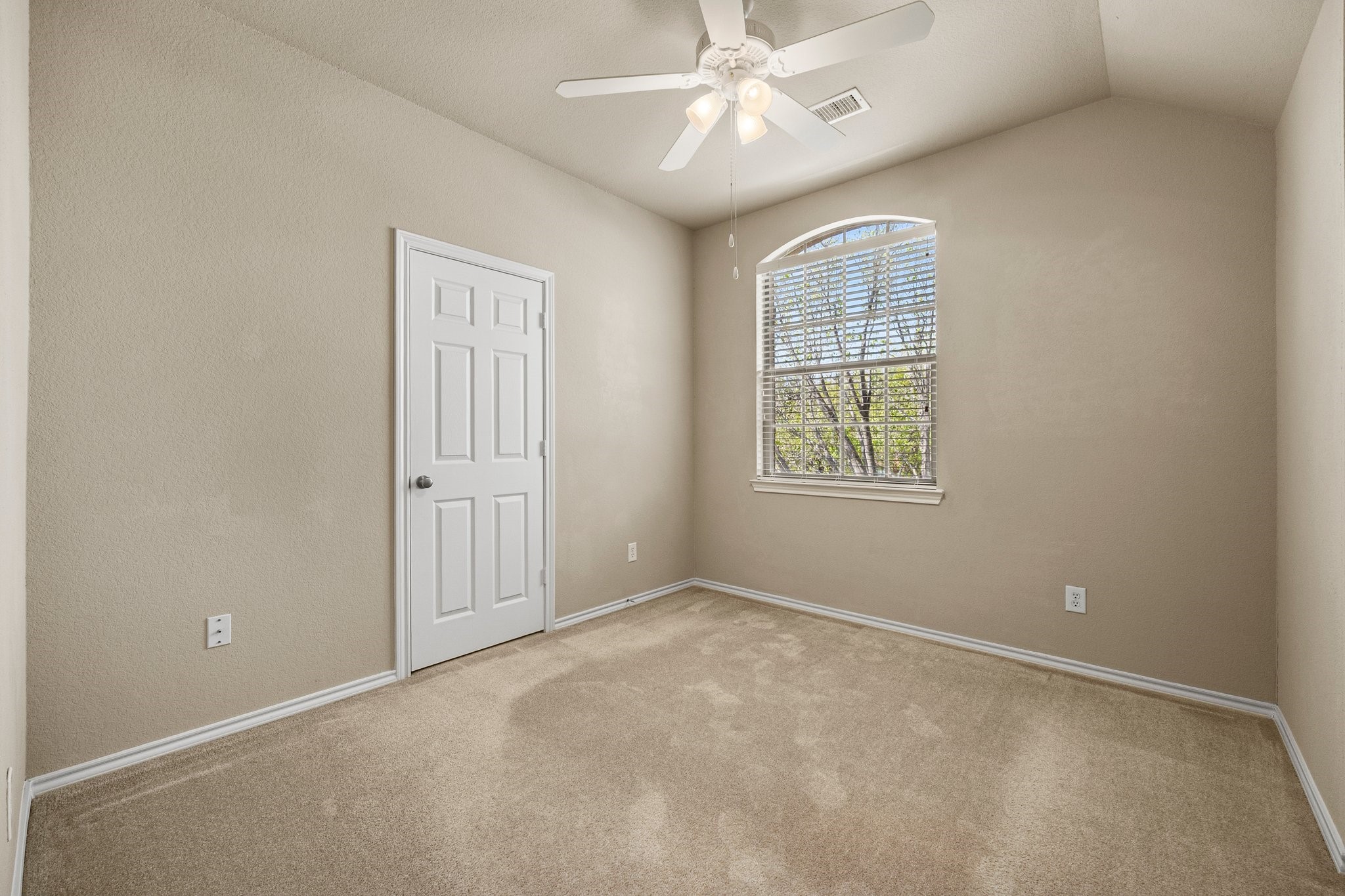 8492 Liverpool Lane Frisco TX 75036