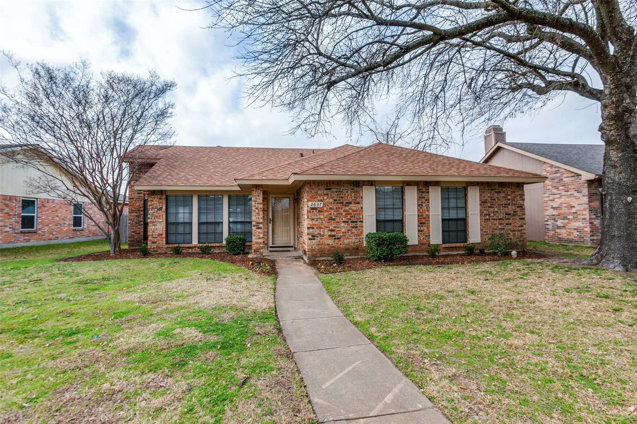 2637 Hampshire Drive Garland TX 75040