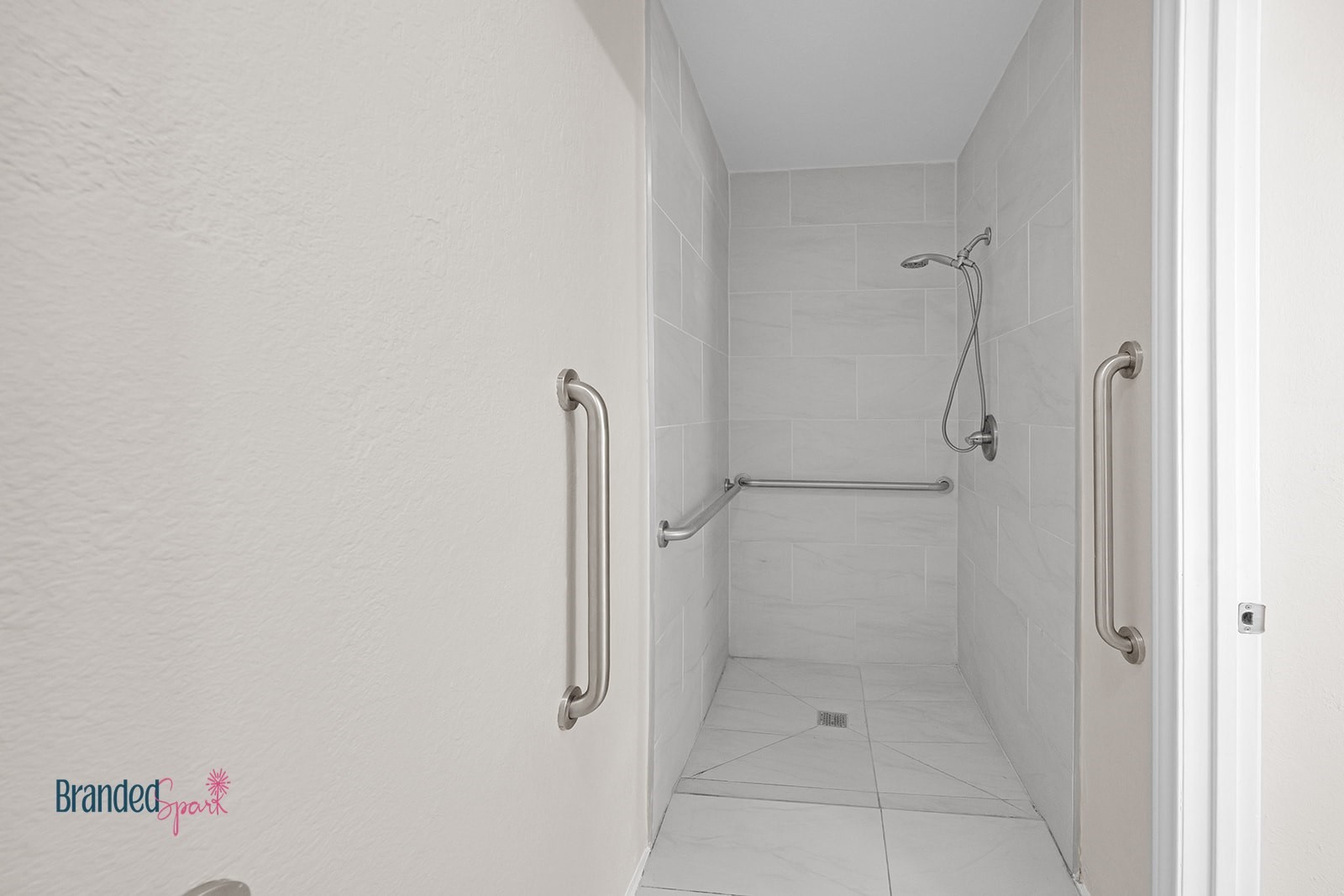6913 Loma Vista Drive Fort Worth TX 76133
