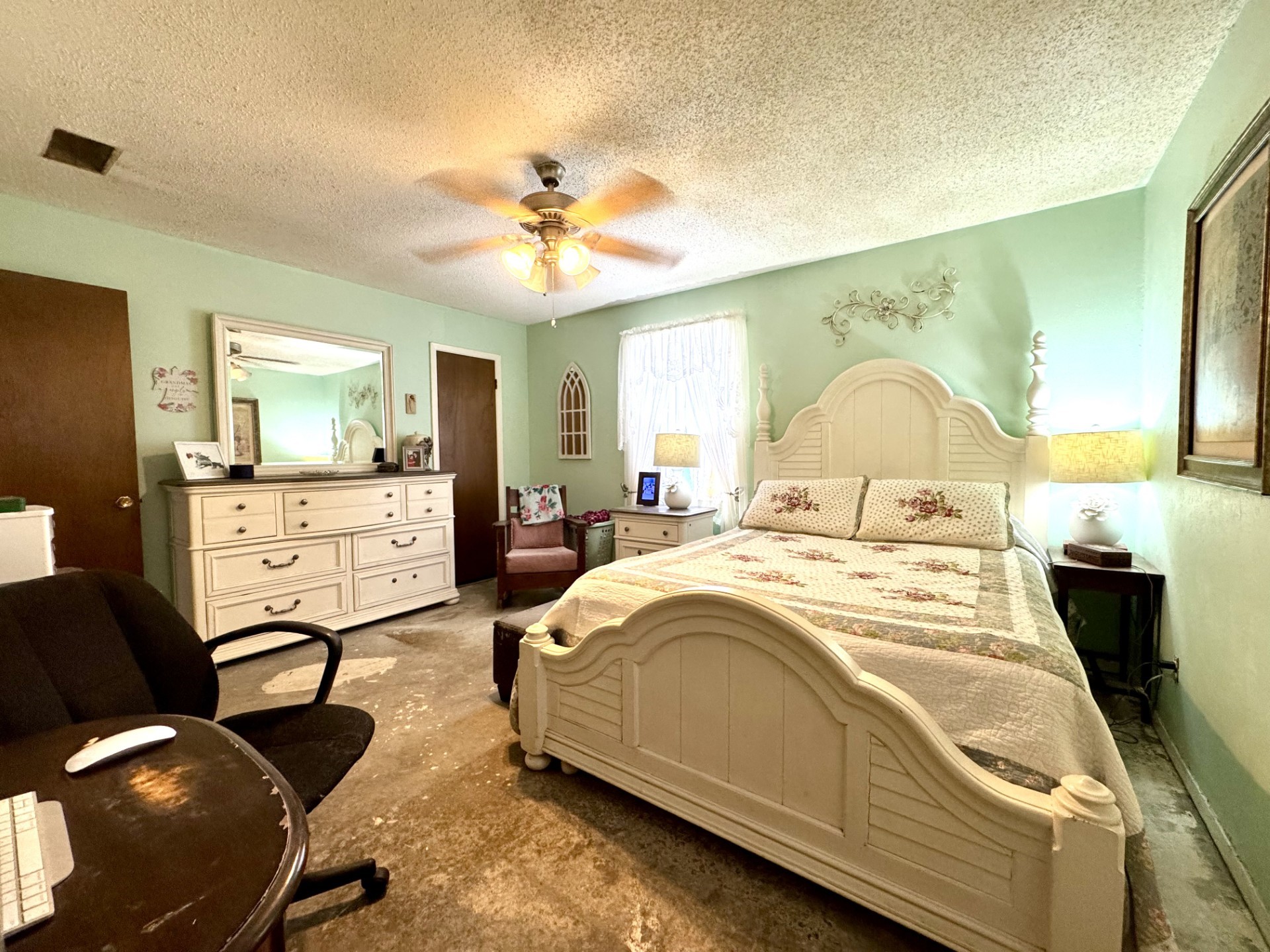 317 N Trail Street Crowley TX 76036