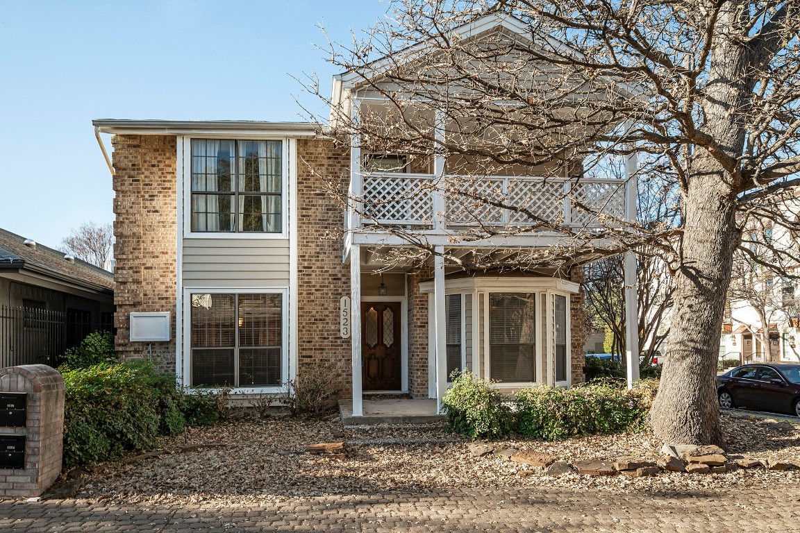 1523 Marseille Place Dallas TX 75204