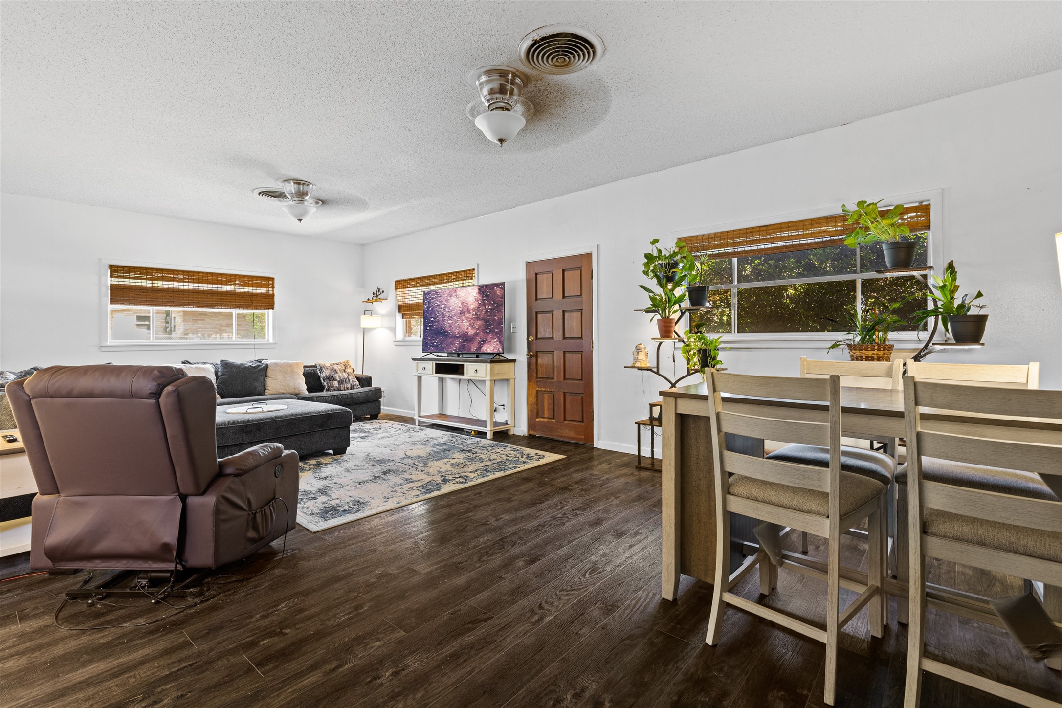 500 W Marshall Avenue Gladewater TX 75647