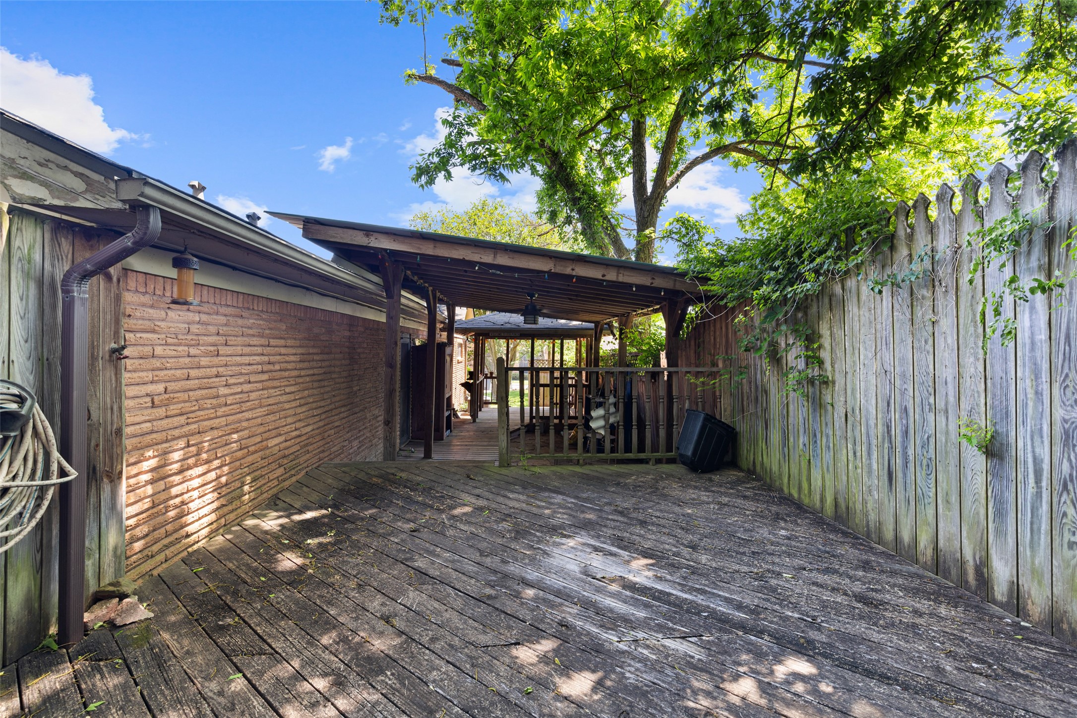 500 W Marshall Avenue Gladewater TX 75647