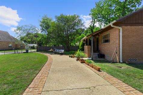 500 W Marshall Avenue Gladewater TX 75647