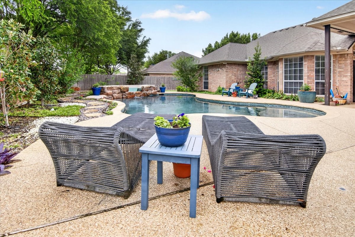 110 Lariat Trail Waco TX 76657