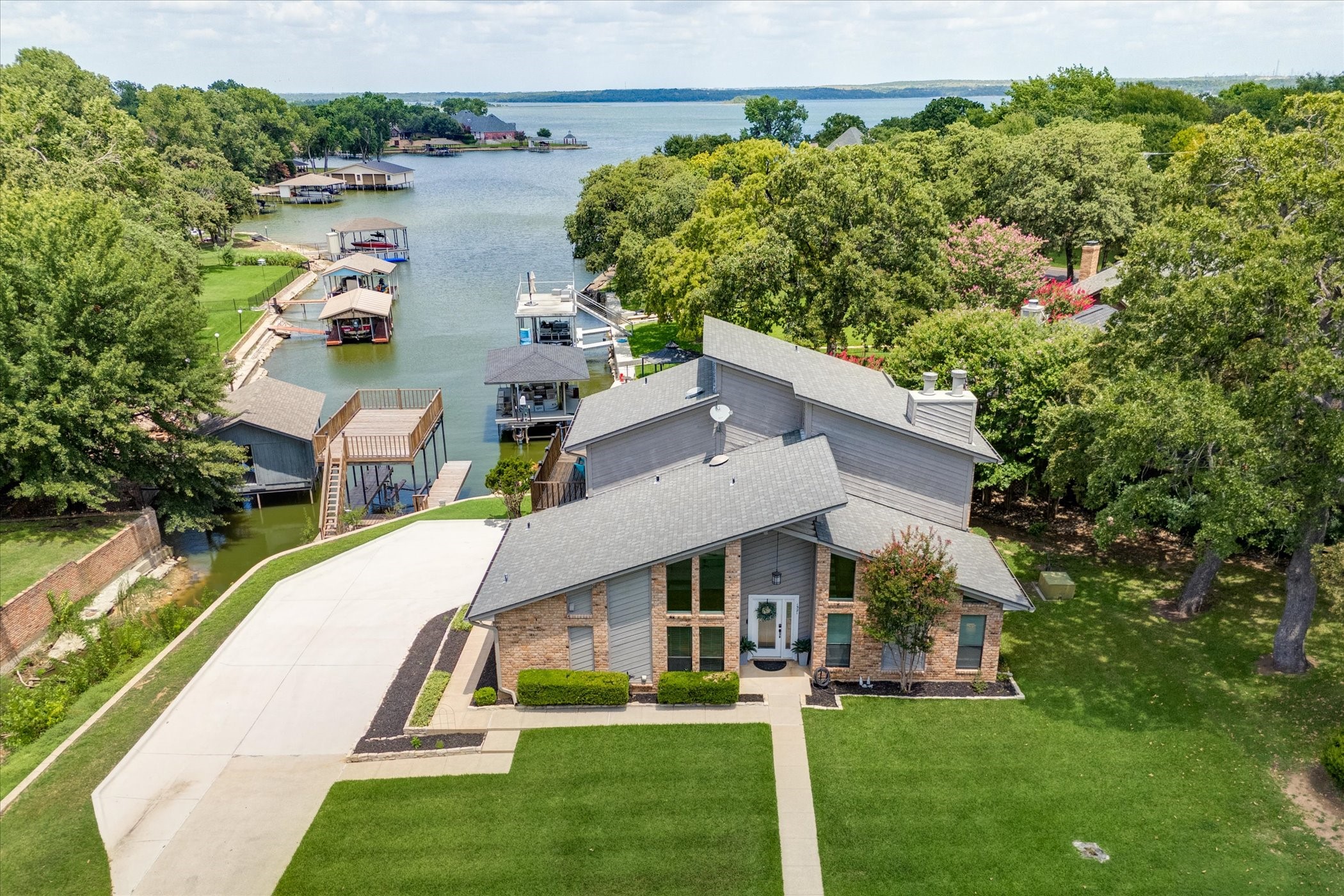 1521 Westcreek Drive Azle TX 76020