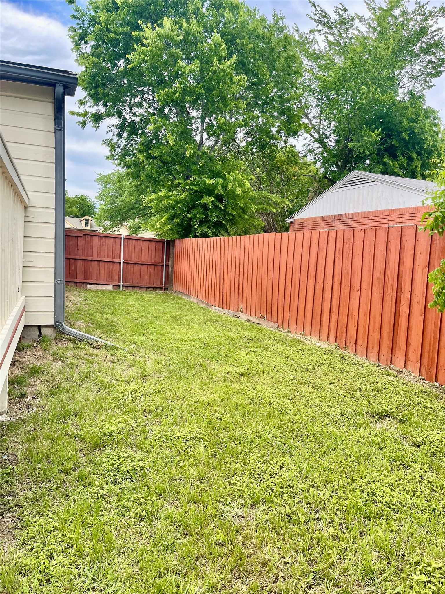 414 Goodyear Street Irving TX 75062