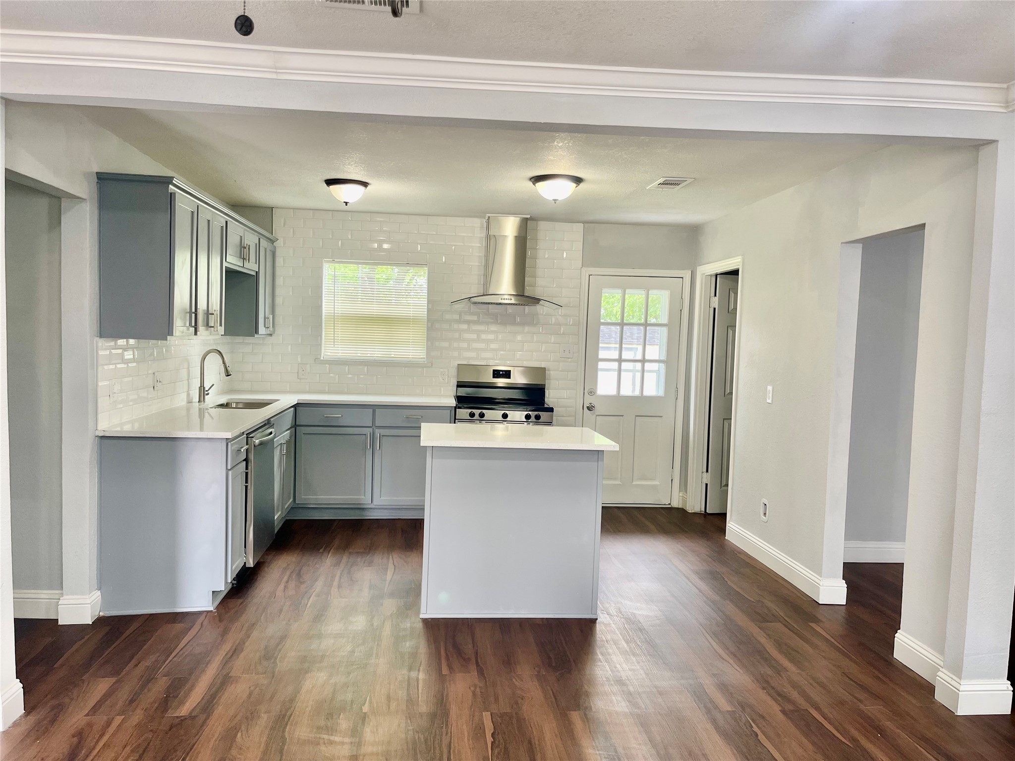 414 Goodyear Street Irving TX 75062