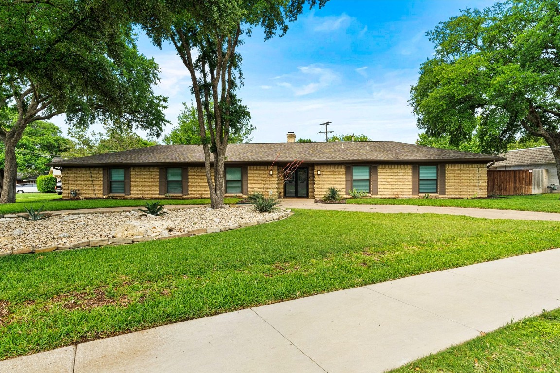 5217 Stacey Avenue Fort Worth TX 76132